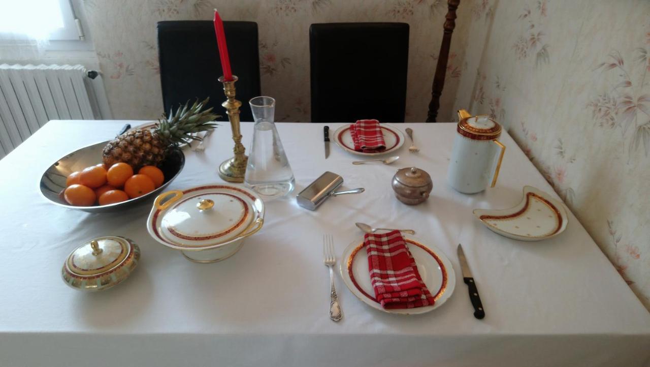 Chambre au calme et simple, cuisine a dispo Saint-Pol-de-Léon Esterno foto