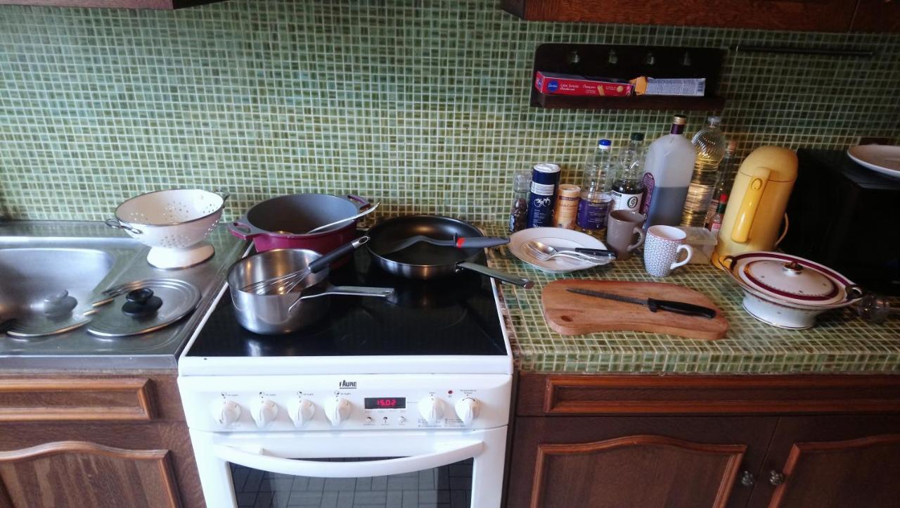Chambre au calme et simple, cuisine a dispo Saint-Pol-de-Léon Esterno foto