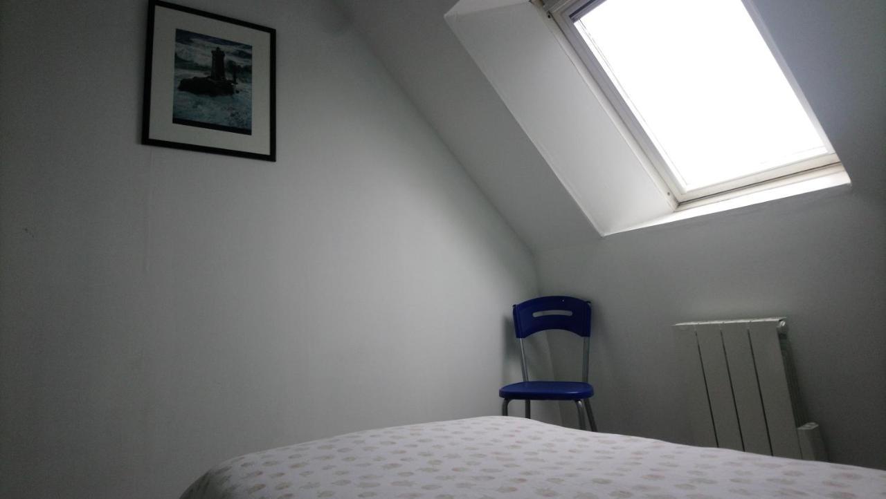 Chambre au calme et simple, cuisine a dispo Saint-Pol-de-Léon Esterno foto